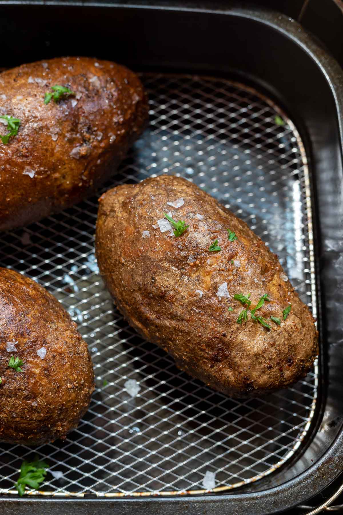 The BEST Air Fryer Baked Potato Recipe - Mom On Timeout