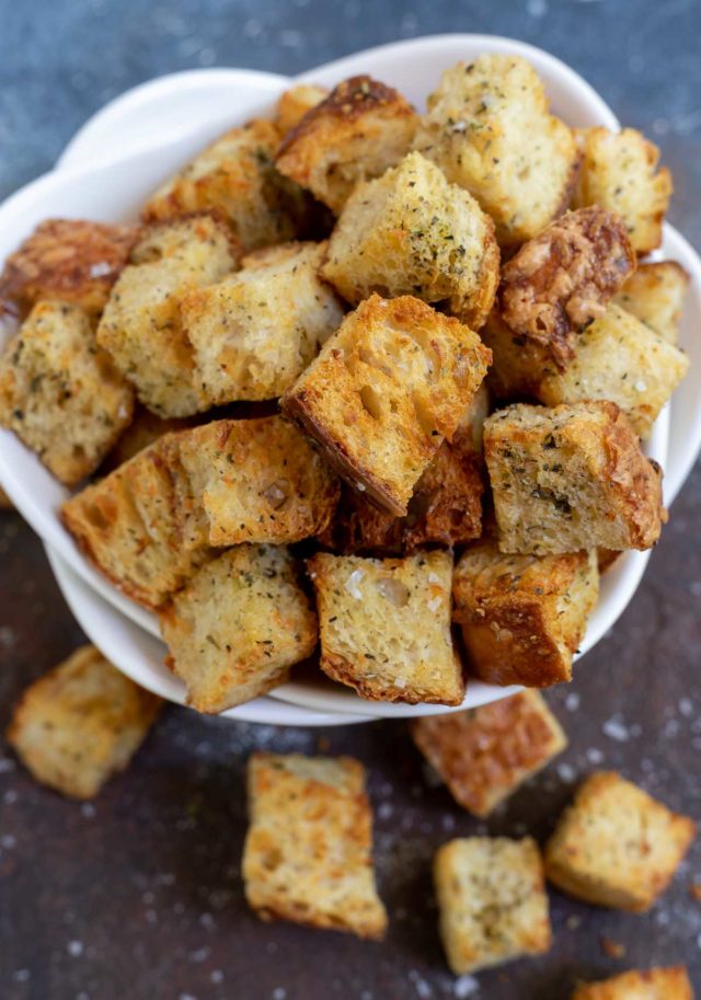 AIR FRYER HOMEMADE CROUTONS!!! + Tasty Air Fryer Recipes