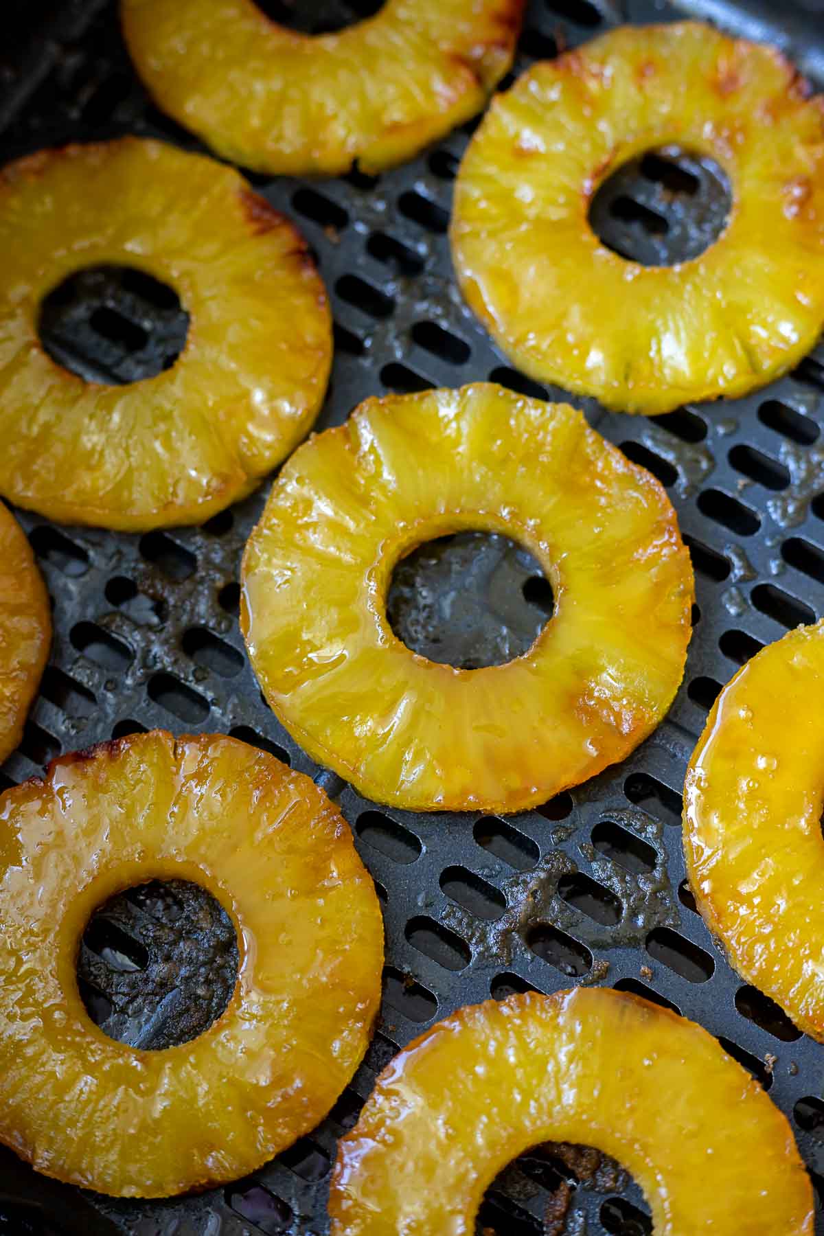 pineapple rings in air fryer basket