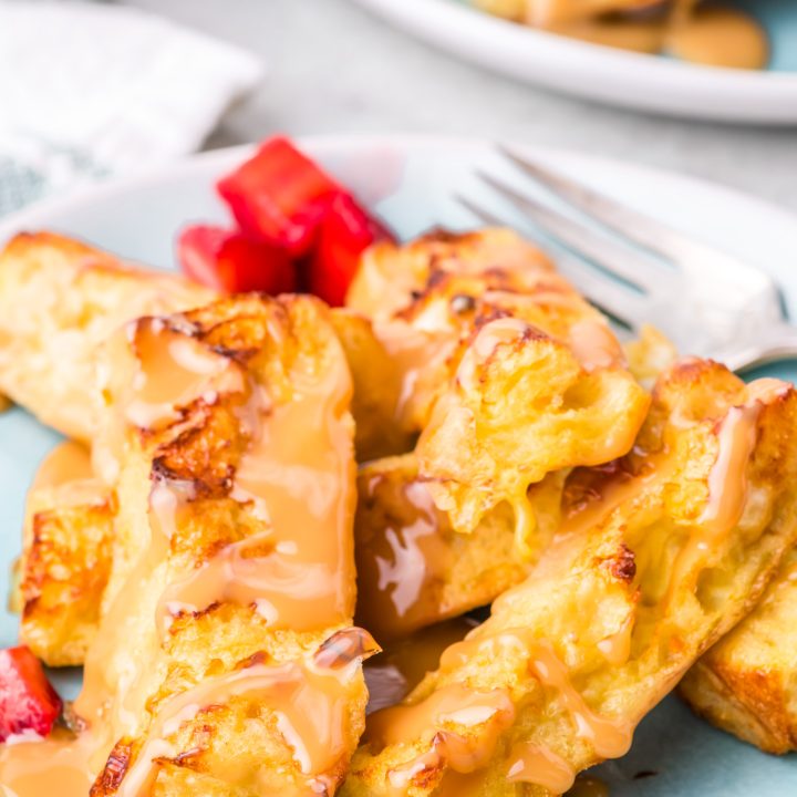 prepared French toast on plate